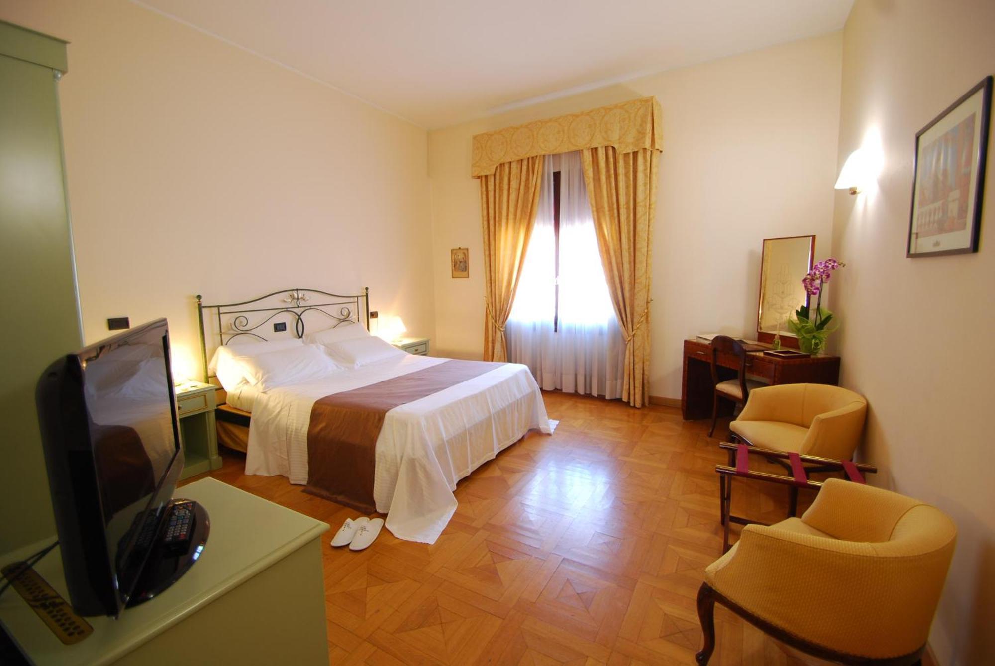 Alla Rocca Hotel Conference & Restaurant Bazzano Dış mekan fotoğraf