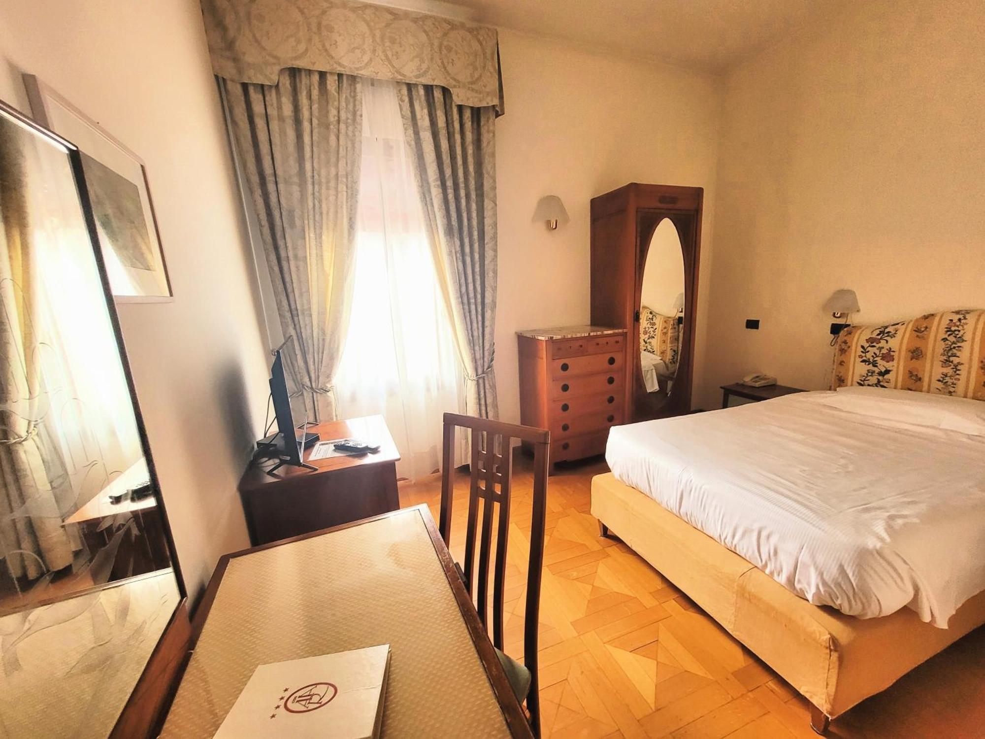 Alla Rocca Hotel Conference & Restaurant Bazzano Dış mekan fotoğraf