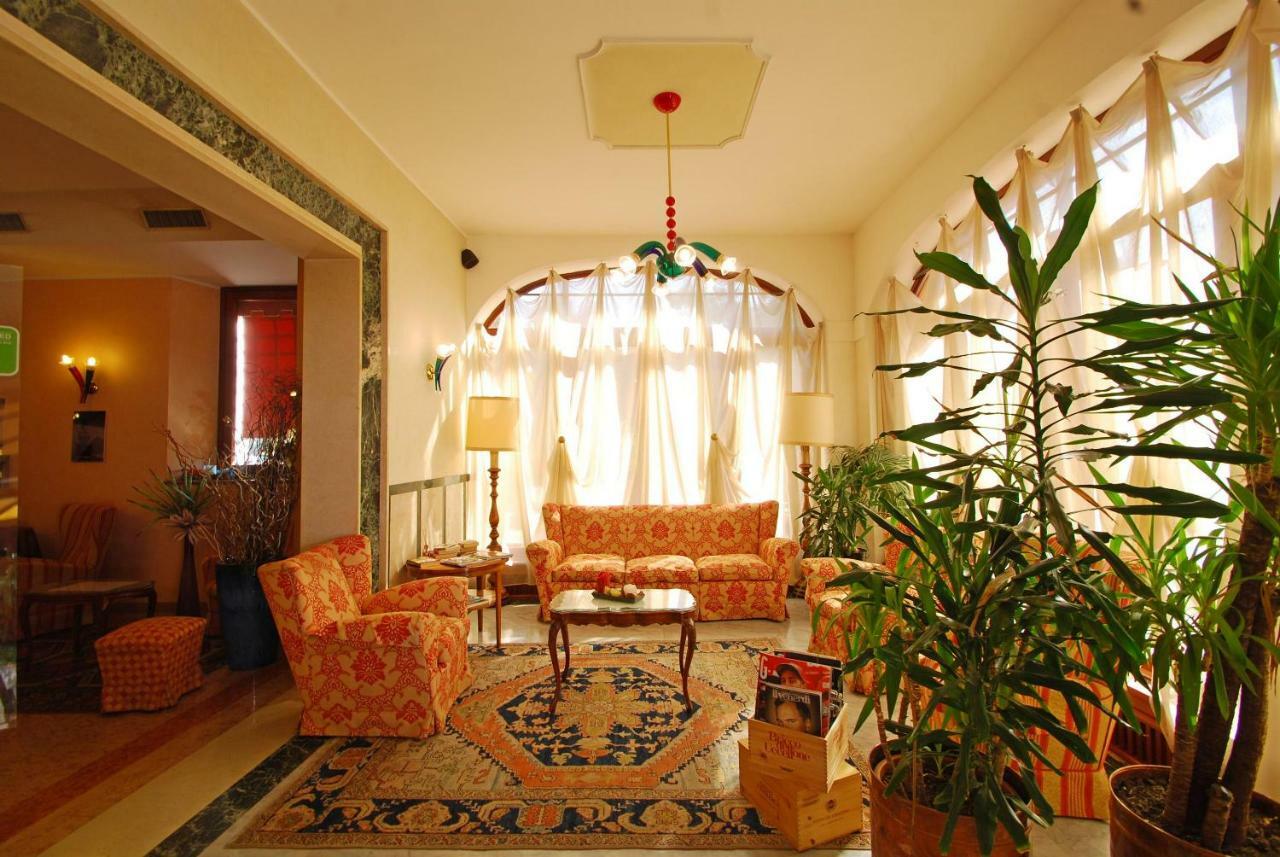 Alla Rocca Hotel Conference & Restaurant Bazzano Dış mekan fotoğraf